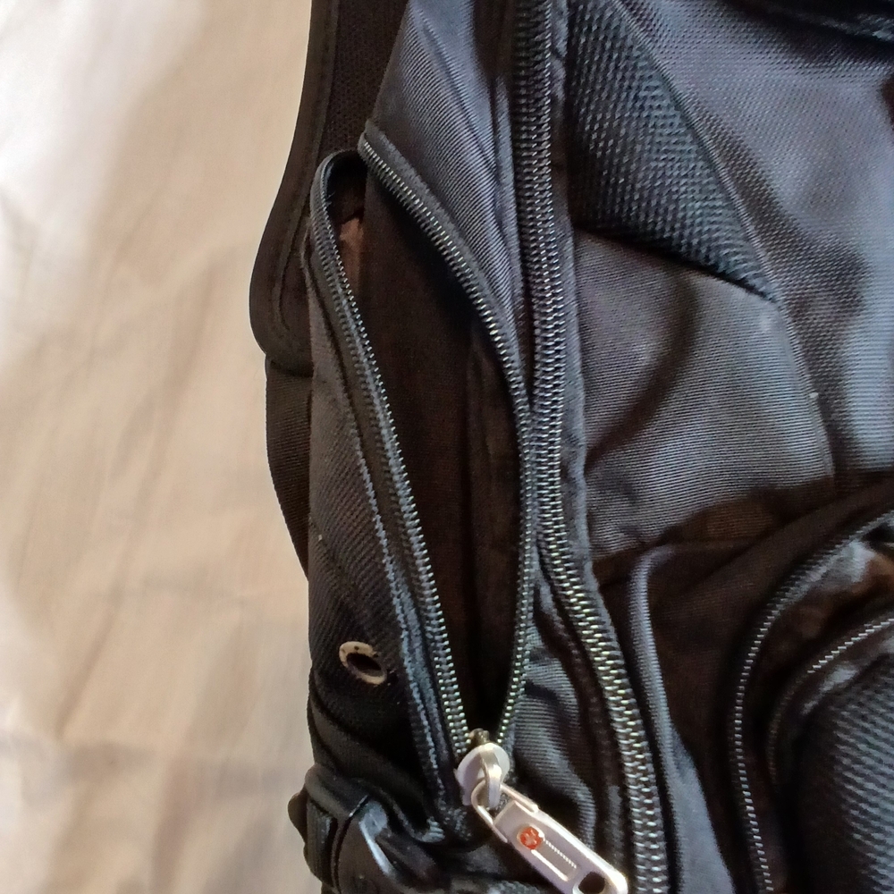 .SwissGear ScanSmart Laptop Backpack Black 17" Airflow. - Picture 15 of 16